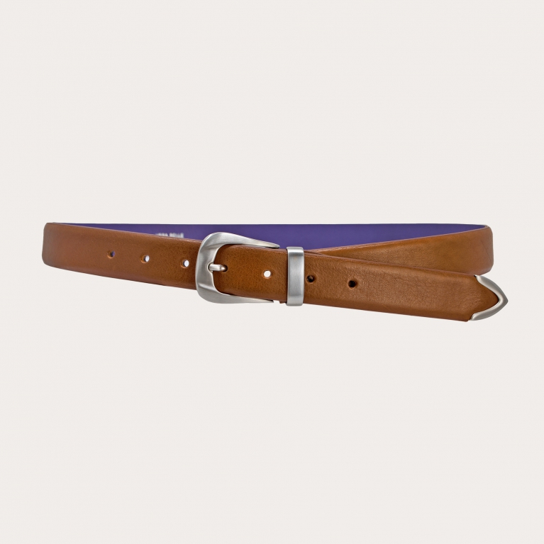 Ceinture fine en cuir brut avec passant, boucle et embout en métal, marron cognac