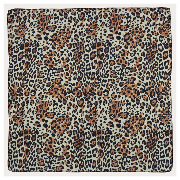 Silk foulard, animalier pattern