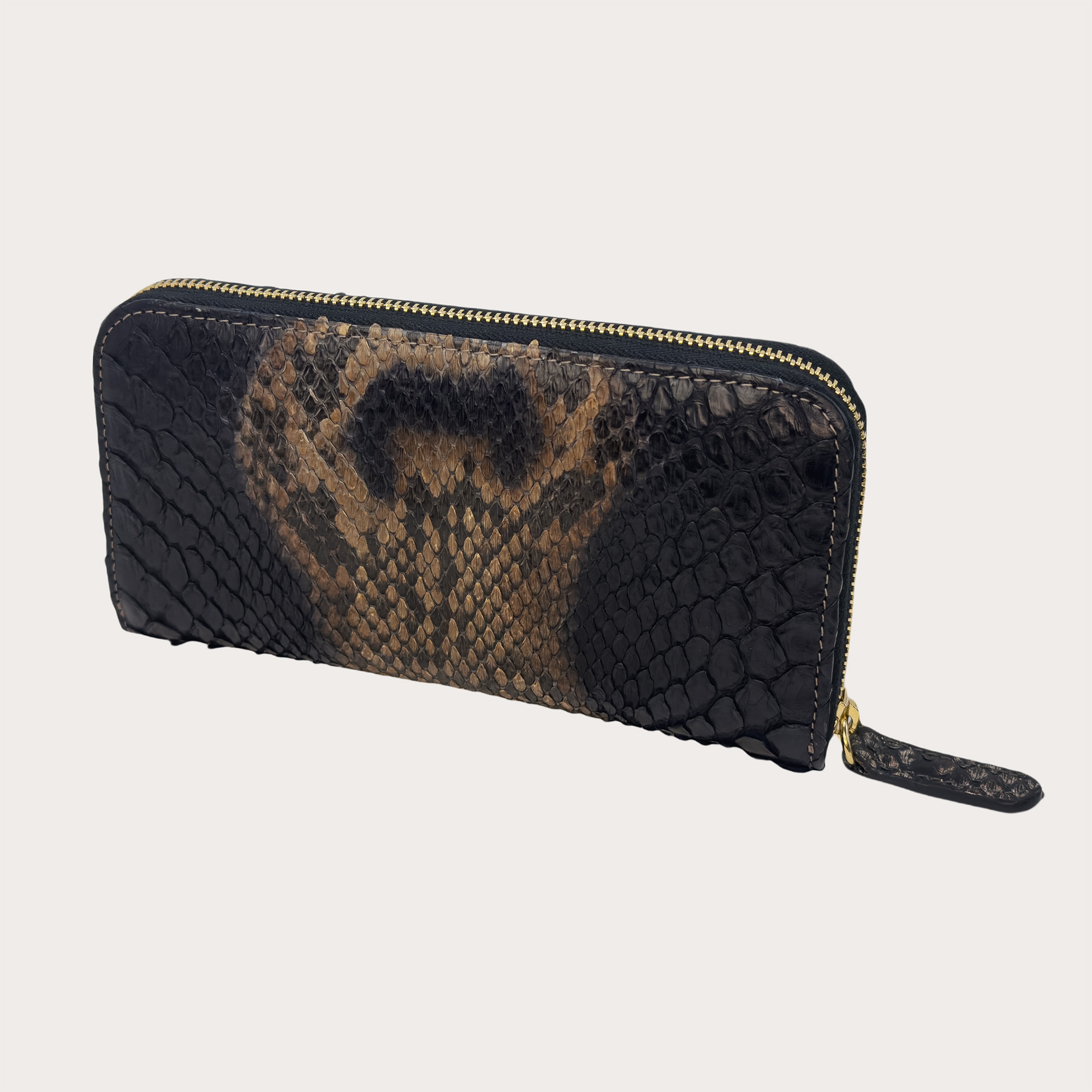 Zipped wallet in in hand-buffered python leather, black and brown