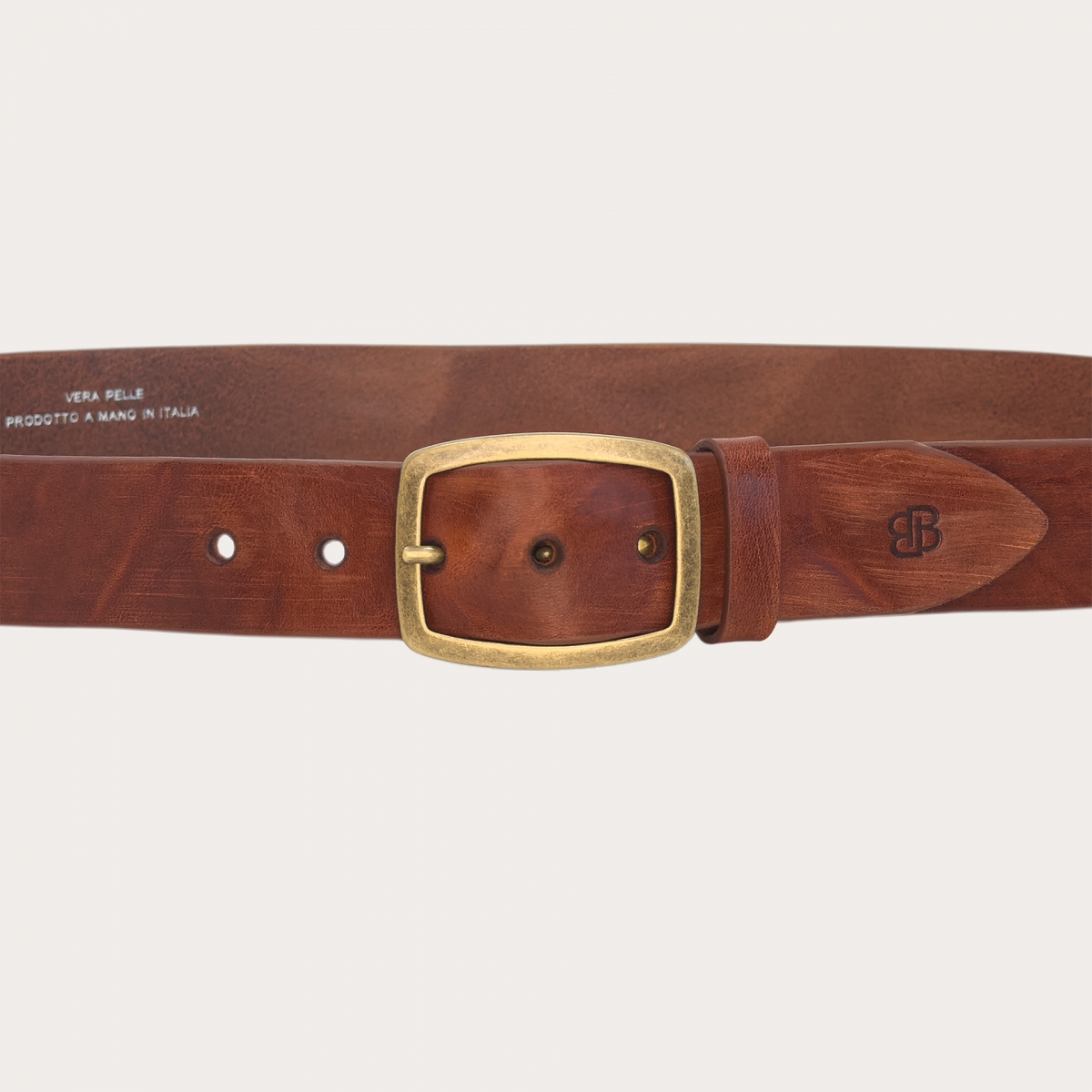 Casual leather belt with a distressed effect